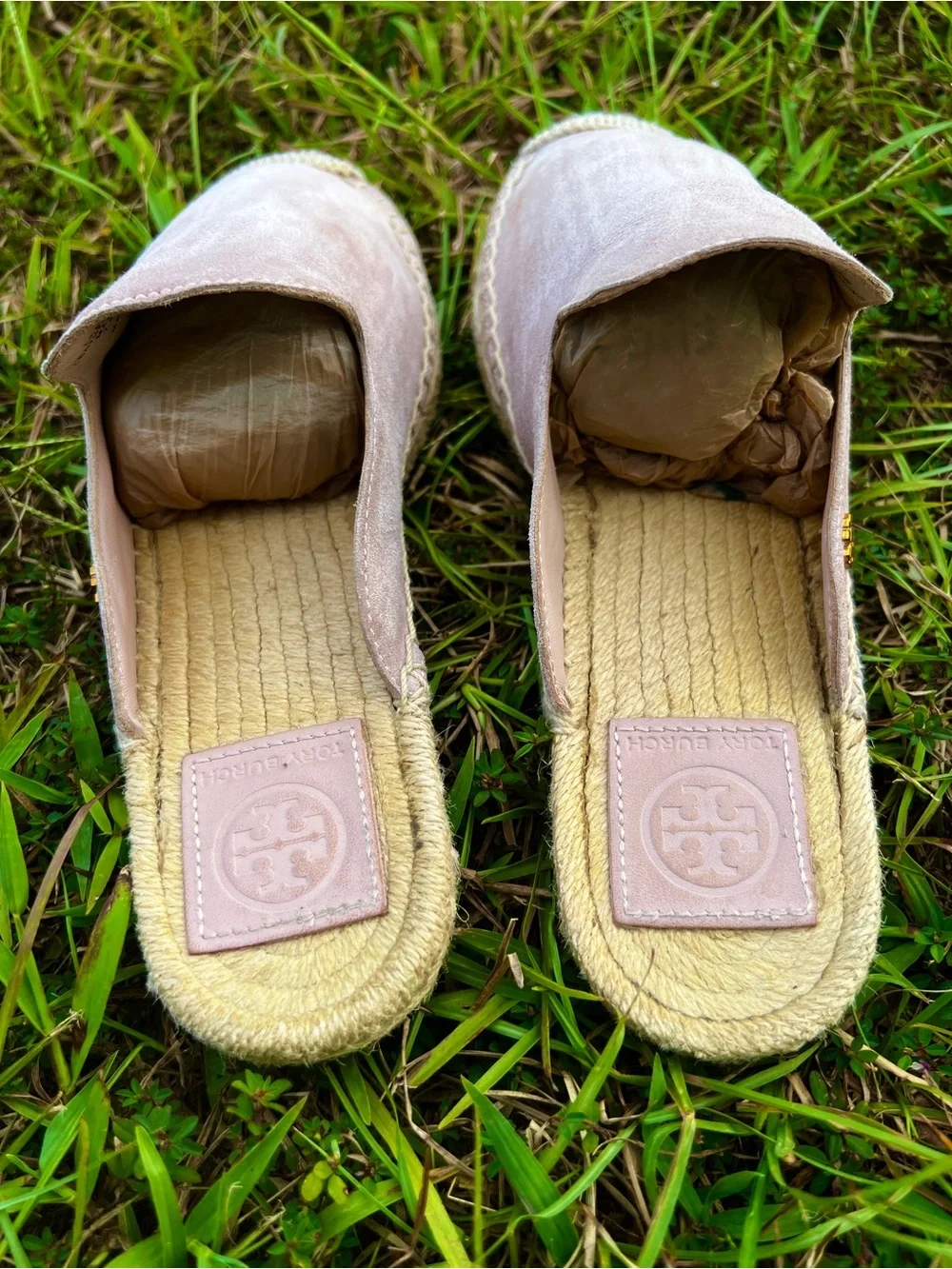 CLEAN Tory Burch size 6 Youth Pink Suede Espadrille Slide